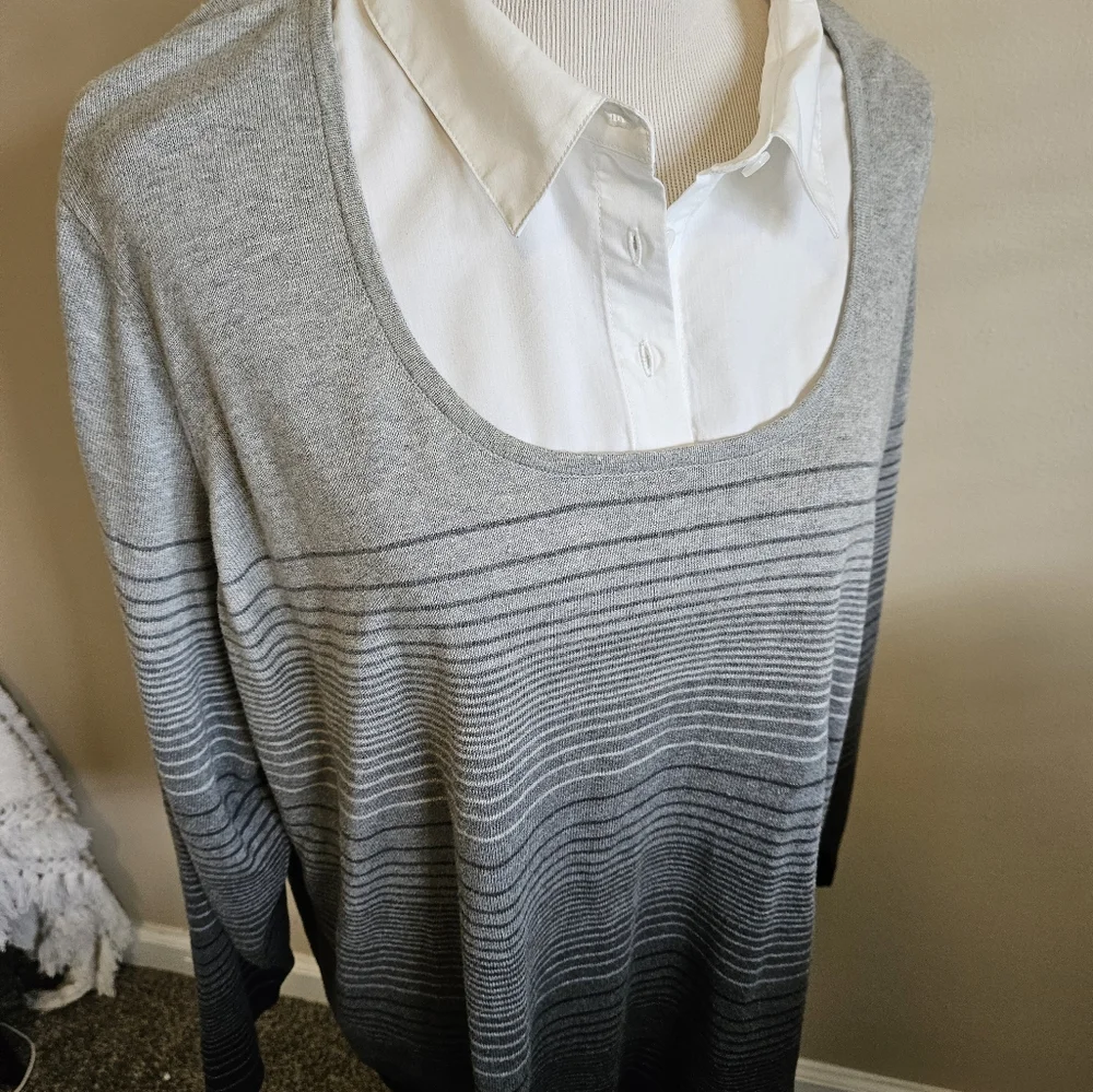 East 5th Women Gray and Black Striped Sweater Size 3 X